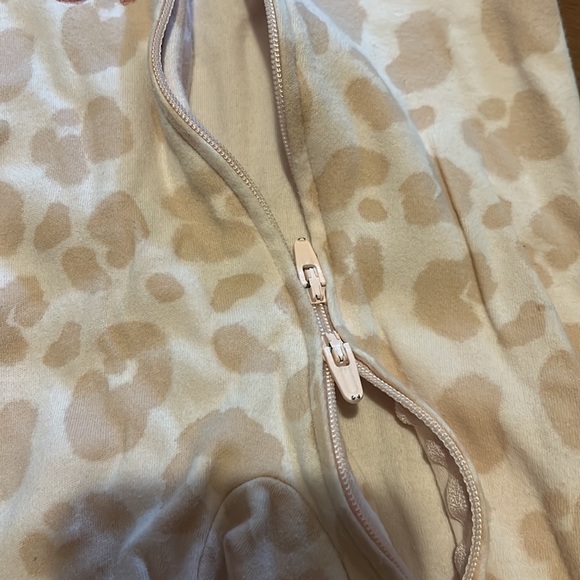 Carter’s Dual Zipper Sleeper - Picture 3 of 3